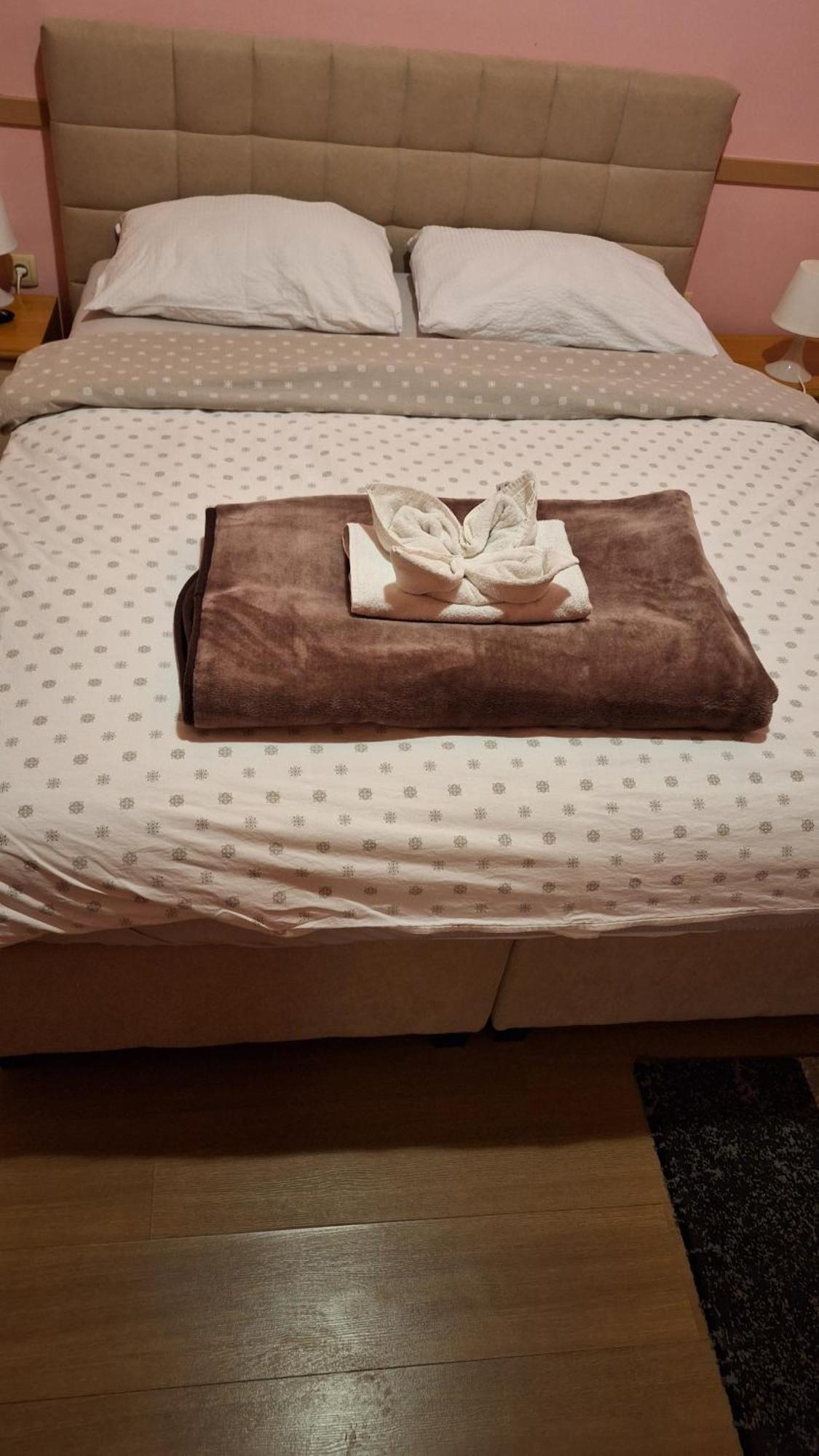 Guest House Sv. Nikola Dugo Selo Ngoại thất bức ảnh