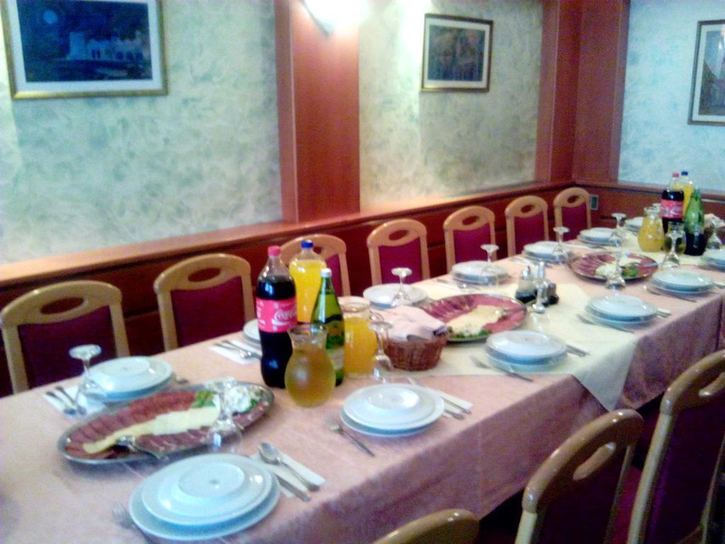 Guest House Sv. Nikola Dugo Selo Ngoại thất bức ảnh