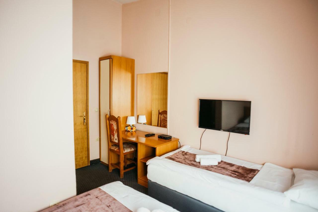Guest House Sv. Nikola Dugo Selo Ngoại thất bức ảnh