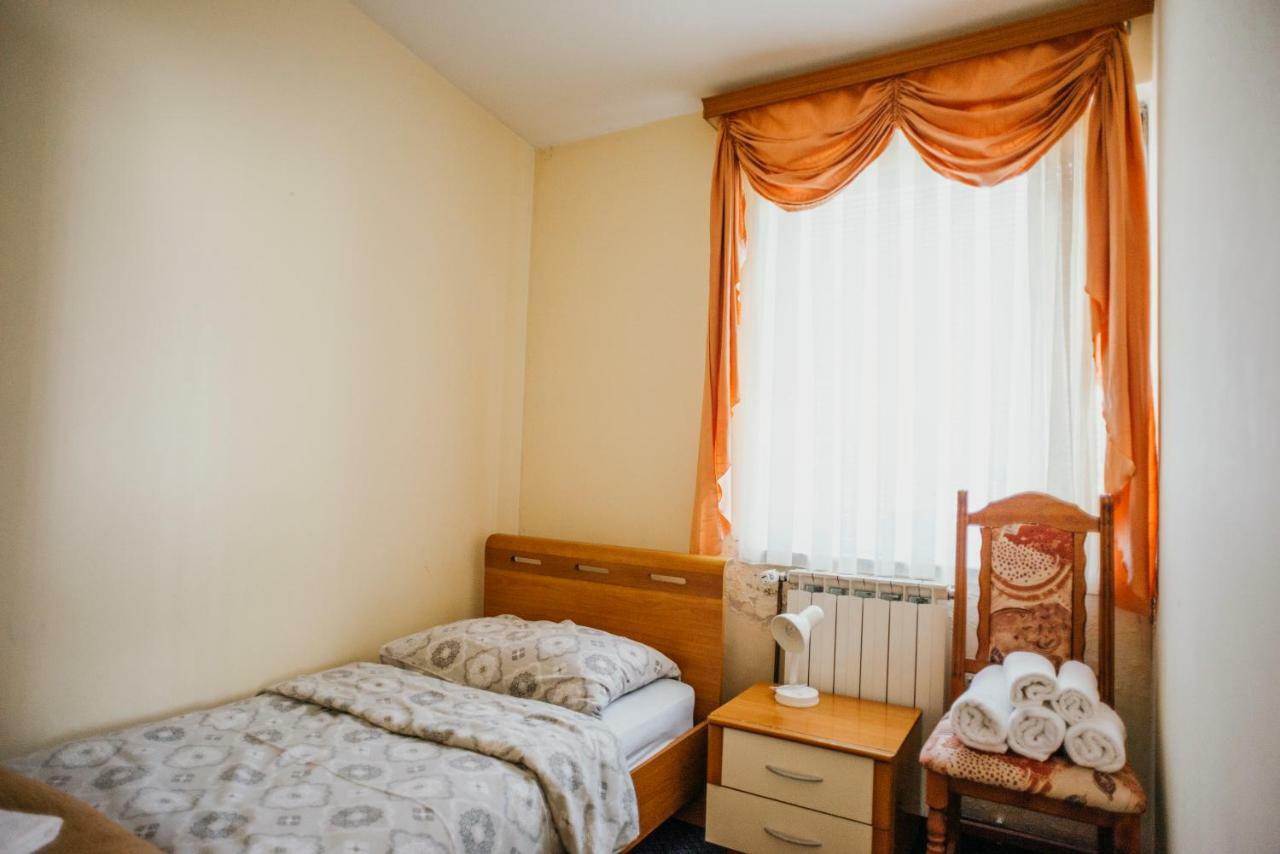 Guest House Sv. Nikola Dugo Selo Ngoại thất bức ảnh